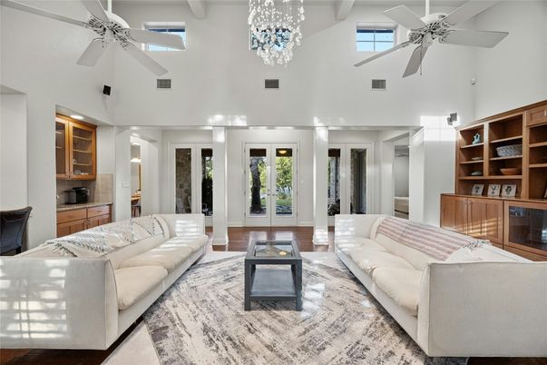 Interior, Living room, Pendant Lights, Wood Texture Flooring