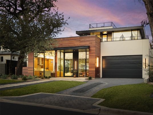 Attached, Exterior, Facade, Modern