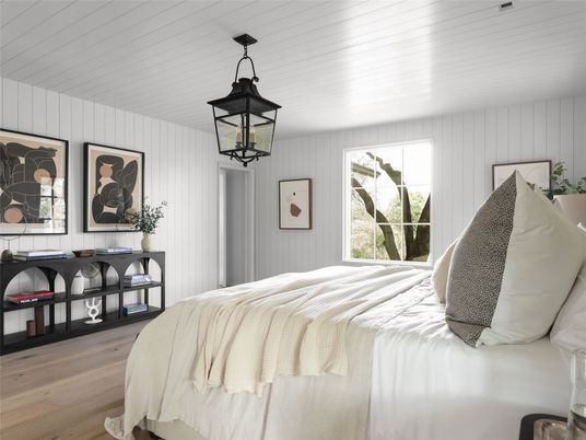 Bedroom, Interior, Pendant Lights, Wood Texture Flooring