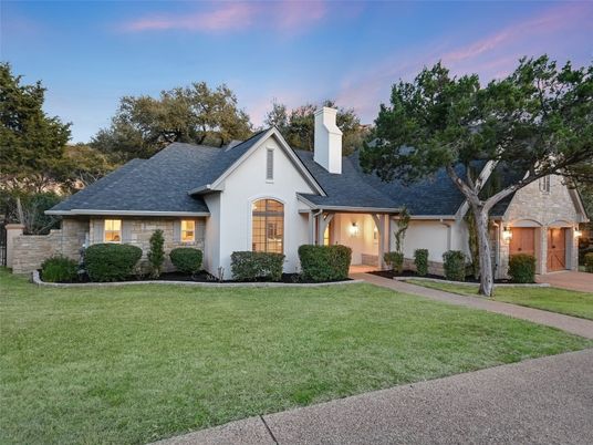 Attached, Backyard, Exterior, Facade, French Provincial