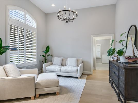 Chandelier, Interior, Living room, Pendant Lights, Recessed Lighting, Wood Texture Flooring
