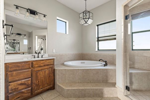 Bathroom, Interior, Pendant Lights
