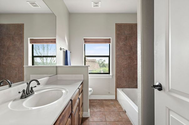 Bathroom, Dual Sink Vanities, Interior