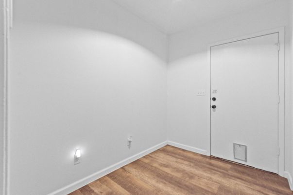 DE Listing image placeholder
