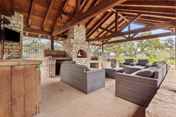 Exterior, Fireplace