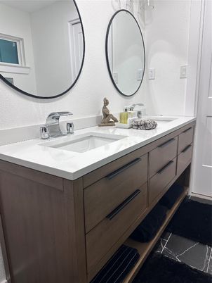 Bathroom, Dual Sink Vanities, Interior, Marble