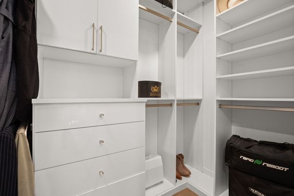 Interior, Walk-in Closets