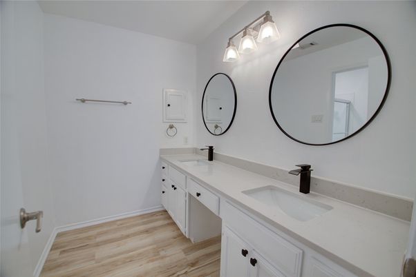 Bathroom, Dual Sink Vanities, Interior, Wood Texture Flooring