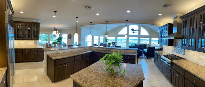 Interior, Kitchen, Living room, Pendant Lights, Recessed Lighting, Water