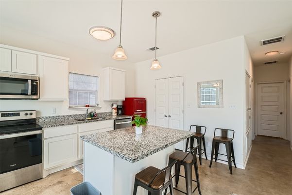 Interior, Kitchen, Pendant Lights, Stainless Steel Appliances