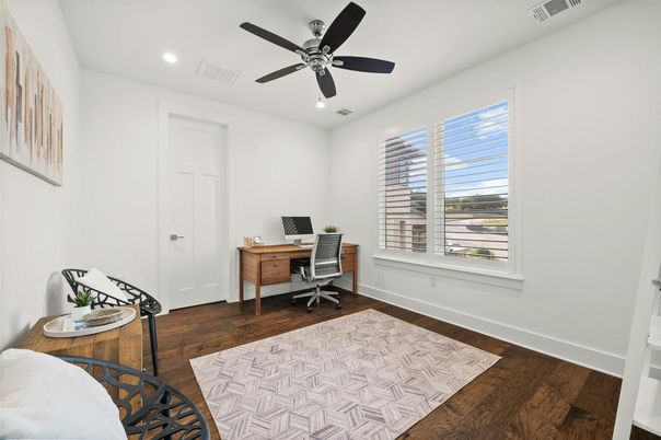 Home Office, Interior, Recessed Lighting, Wood Texture Flooring
