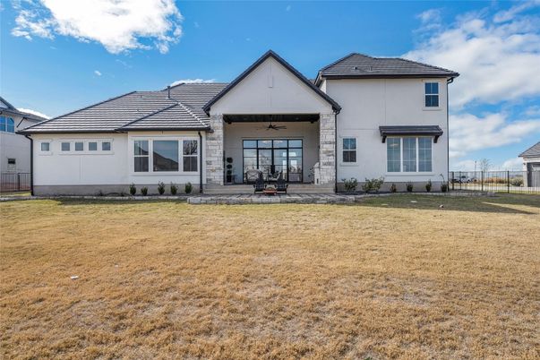 Backyard, Exterior, Facade, Farmhouse
