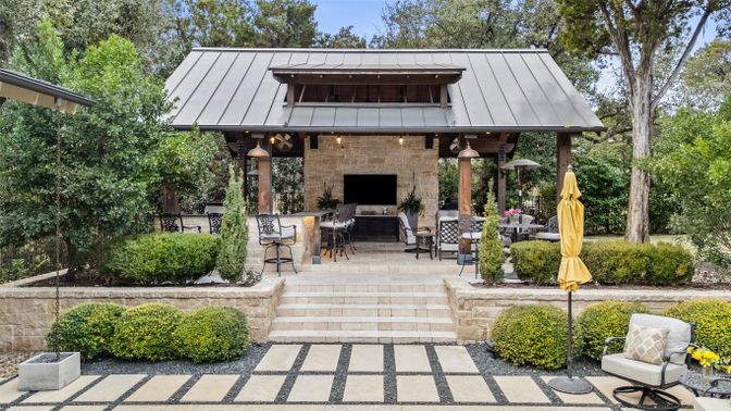 Exterior, Fireplace