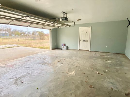 Garage, Interior