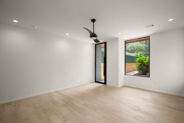 Empty room, Interior, Recessed Lighting, Wood Texture Flooring