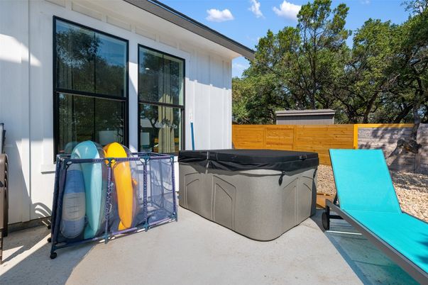 Exterior, Hot Tub
