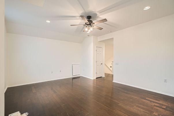 Empty room, Interior, Recessed Lighting, Wood Texture Flooring