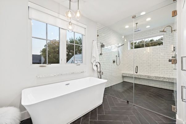 Bathroom, Free Standing Baths, Glass Shower, Interior, Pendant Lights, Recessed Lighting