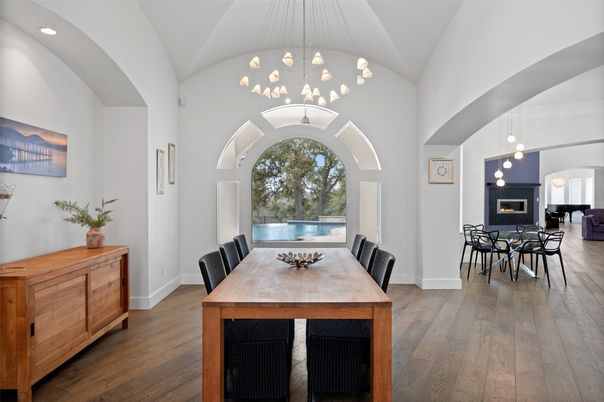 Dining room, Fireplace, Interior, Pendant Lights, Recessed Lighting, Wood Texture Flooring