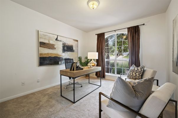 Home Office, Interior