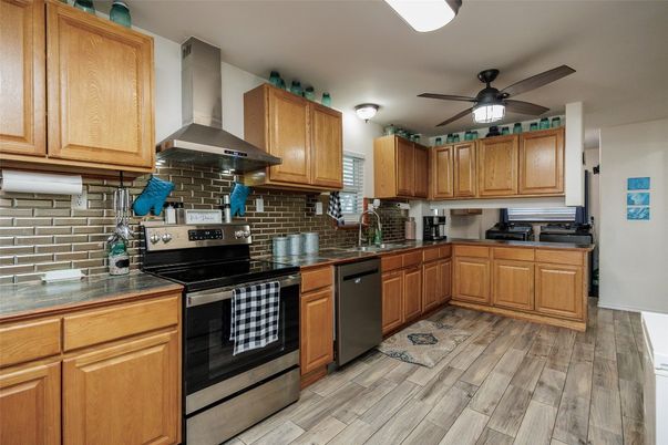 Interior, Kitchen, Stainless Steel Appliances, Wood Texture Flooring