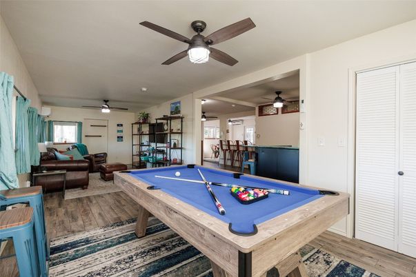Billiard Table, Game Room, Interior, Wood Texture Flooring