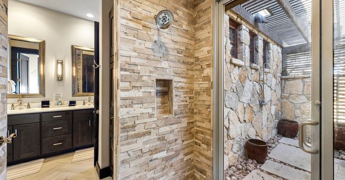 Bathroom, Interior, Recessed Lighting, Stone Walls