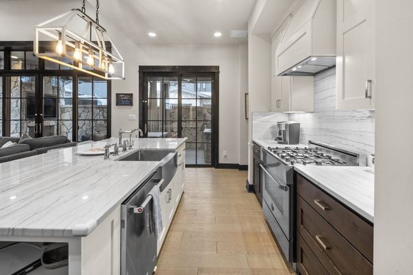 Interior, Kitchen, Pendant Lights, Recessed Lighting, Stainless Steel Appliances