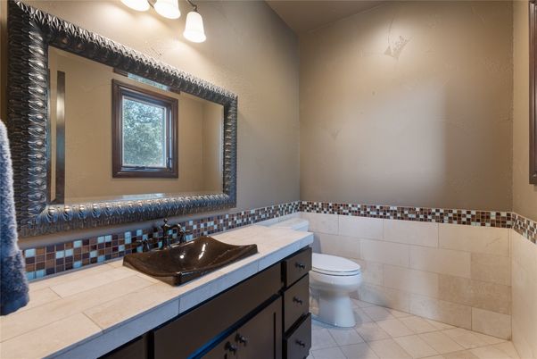 Bathroom, Interior, Tile Countertops