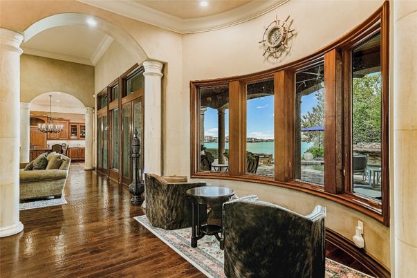 Chandelier, Interior, Recessed Lighting, Water, Wood Texture Flooring