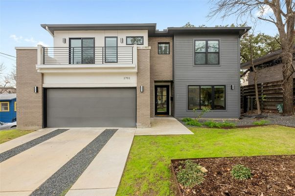 Attached, Exterior, Facade, Modern