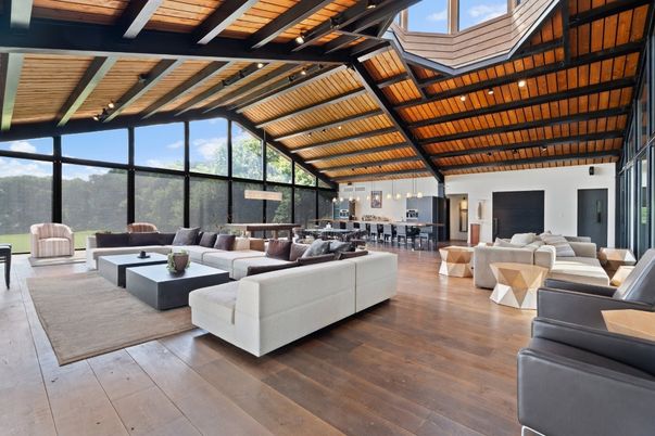 Dining room, Interior, Living room, Pendant Lights, Wooden Beams, Wooden Ceilings, Wood Texture Flooring