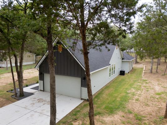 Backyard, Detached Garage, Exterior
