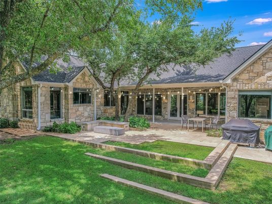 Backyard, Exterior, Hot Tub