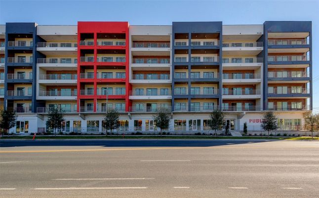 Exterior, Facade, Condo Building