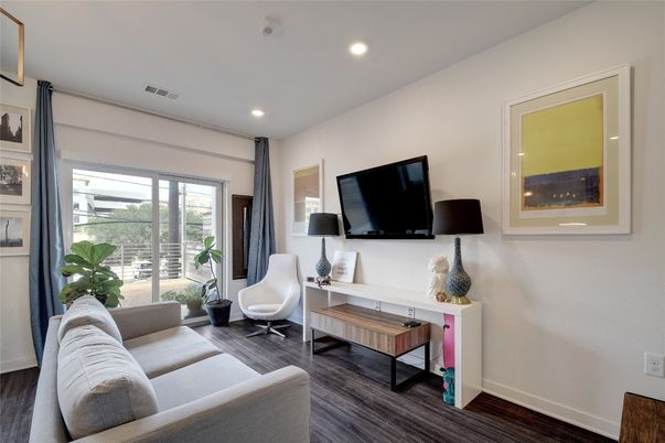 Interior, Living room, Recessed Lighting, Wood Texture Flooring