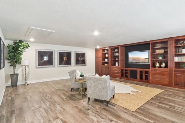 Interior, Living room, Recessed Lighting, Wood Texture Flooring