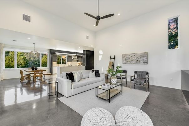Dining room, Interior, Living room, Pendant Lights, Recessed Lighting