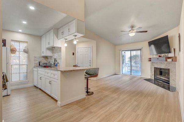 Fireplace, Interior, Kitchen, Recessed Lighting, Wood Texture Flooring