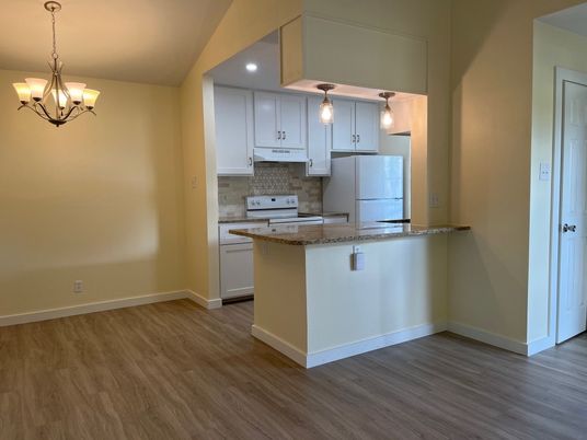 Chandelier, Interior, Kitchen, Pendant Lights, Recessed Lighting, Wood Texture Flooring