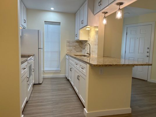 Interior, Kitchen, Pendant Lights, Recessed Lighting, Wood Texture Flooring