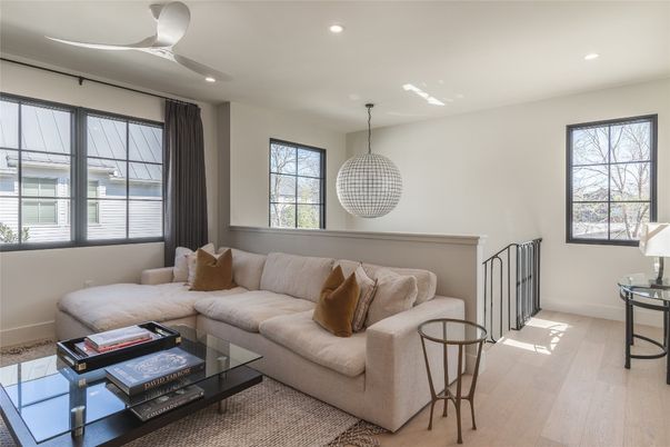 Interior, Living room, Pendant Lights, Recessed Lighting, Wood Texture Flooring