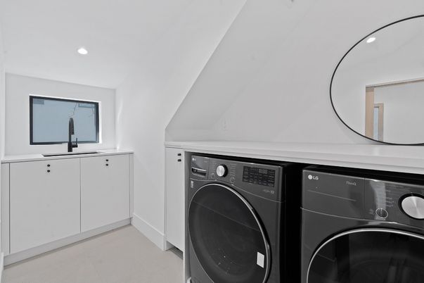 Interior, Recessed Lighting, Utility Closets, Washer