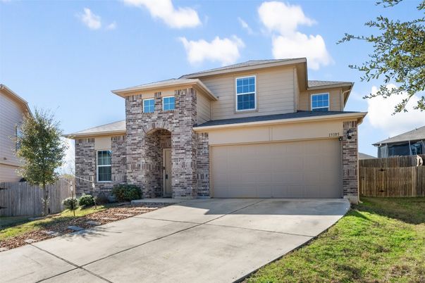 Attached, Exterior, Facade, Brick Traditional