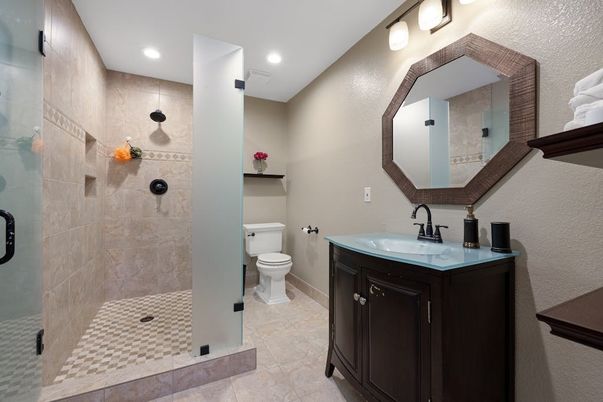 Bathroom, Interior, Recessed Lighting