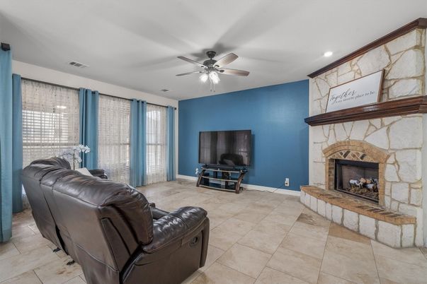 Fireplace, Interior, Recessed Lighting