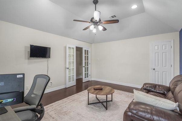 Home Office, Interior, Recessed Lighting, Wood Texture Flooring
