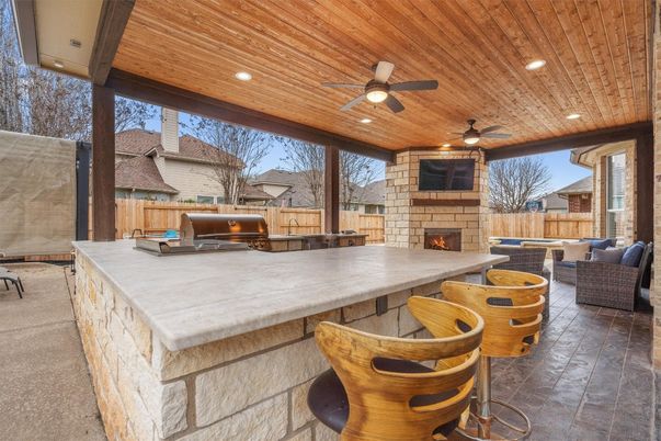 Exterior, Fireplace