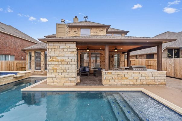 Exterior, Pool