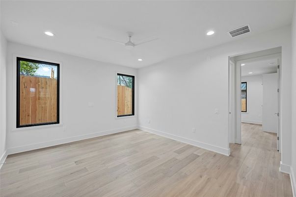 Empty room, Interior, Recessed Lighting, Wood Texture Flooring